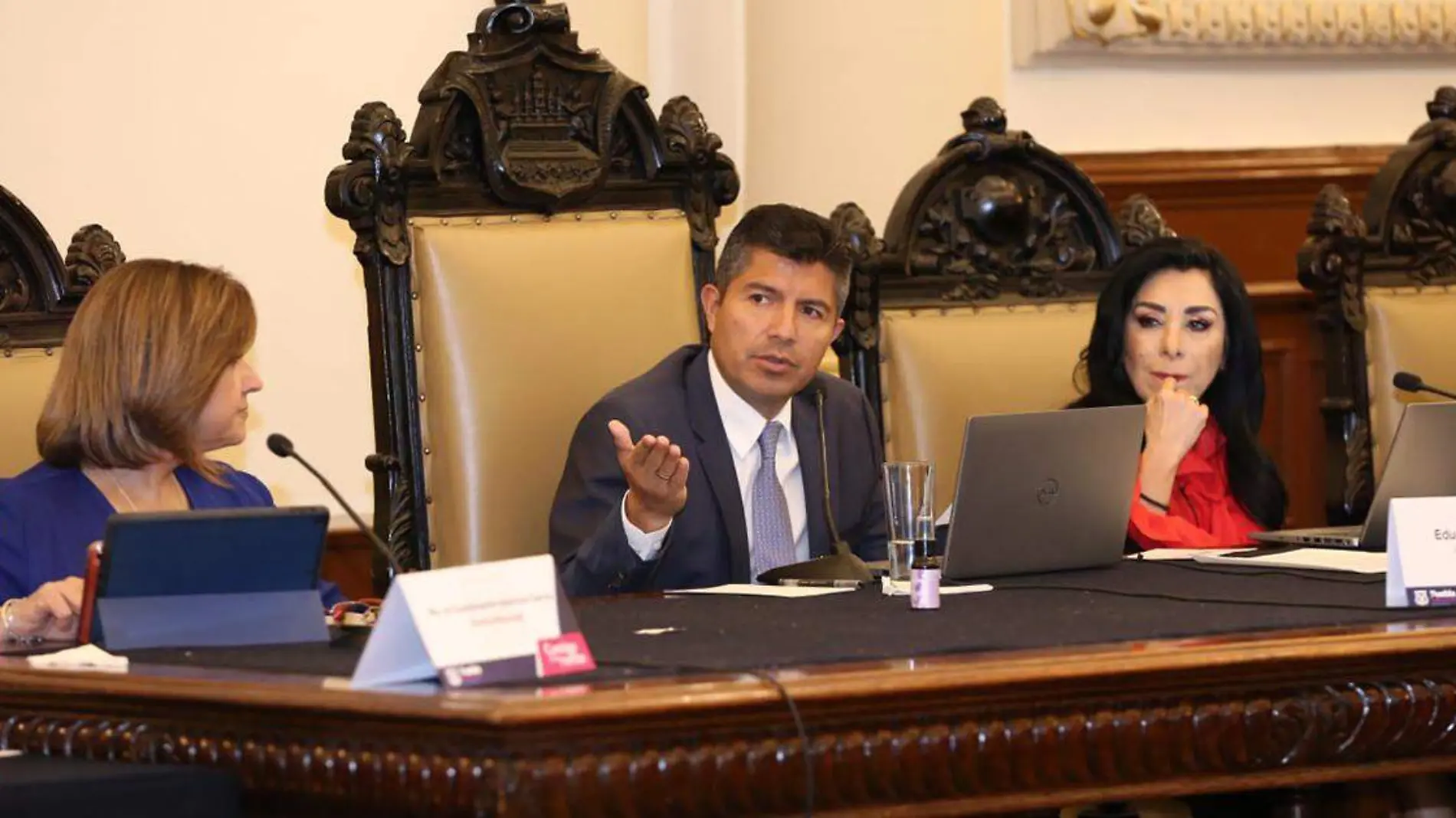 El Ayuntamiento de Puebla avaló que la dirección de mercados deje de depender de la Secretaría de Economía y Turismo y vuelva a ser parte de la Segob